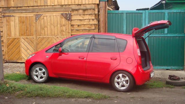 2003 Mitsubishi Colt