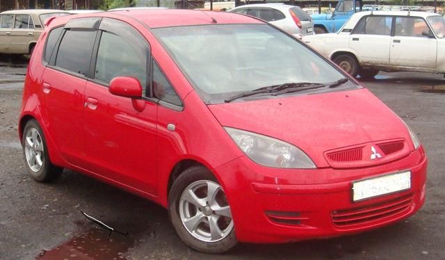 2003 Mitsubishi Colt