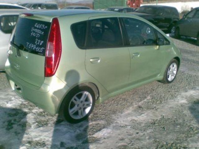 2003 Mitsubishi Colt