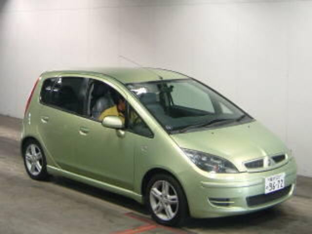 2003 Mitsubishi Colt