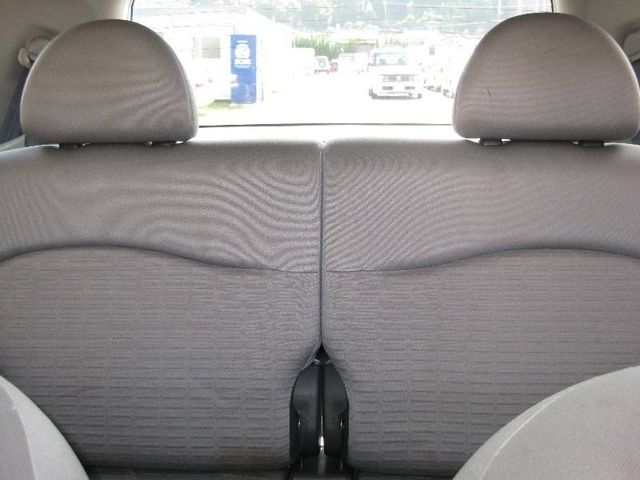 2003 Mitsubishi Colt