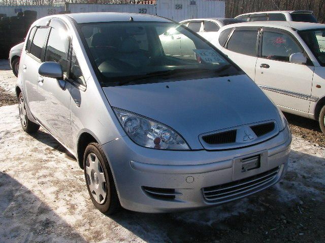 2003 Mitsubishi Colt