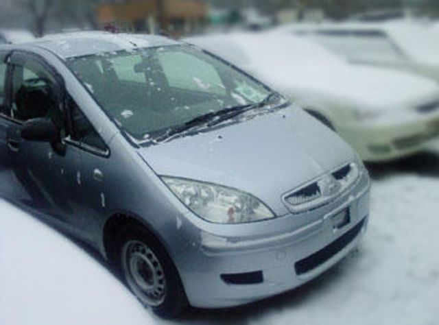 2003 Mitsubishi Colt