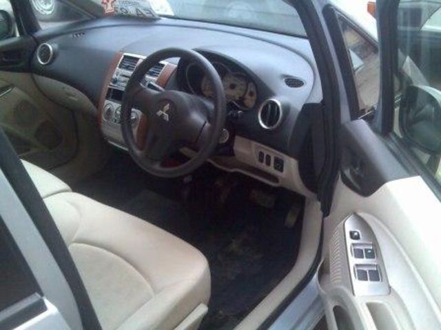 2003 Mitsubishi Colt