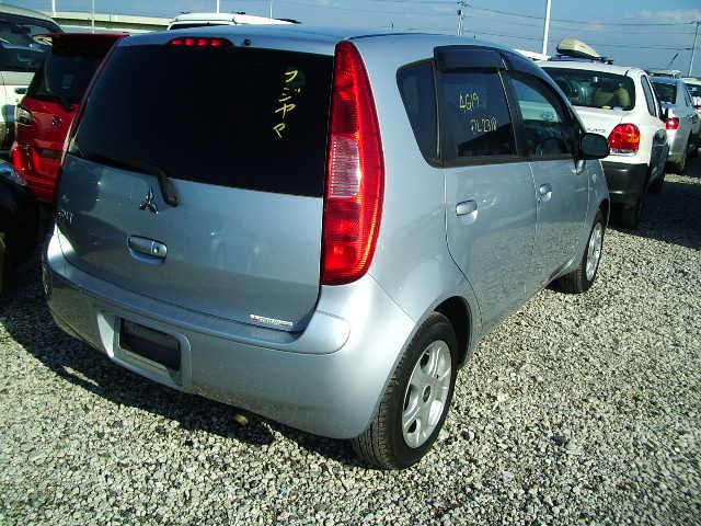 2003 Mitsubishi Colt