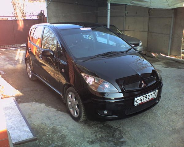 2003 Mitsubishi Colt