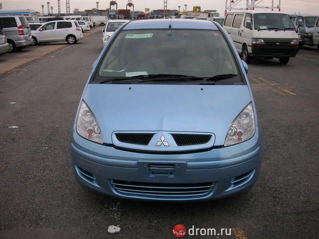 2003 Mitsubishi Colt