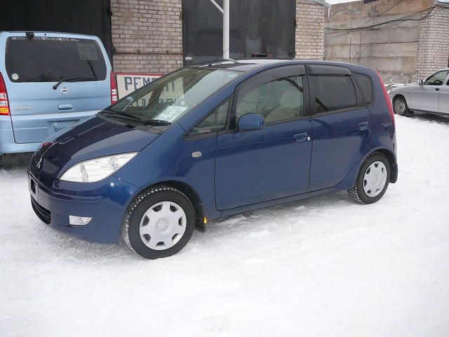 2003 Mitsubishi Colt