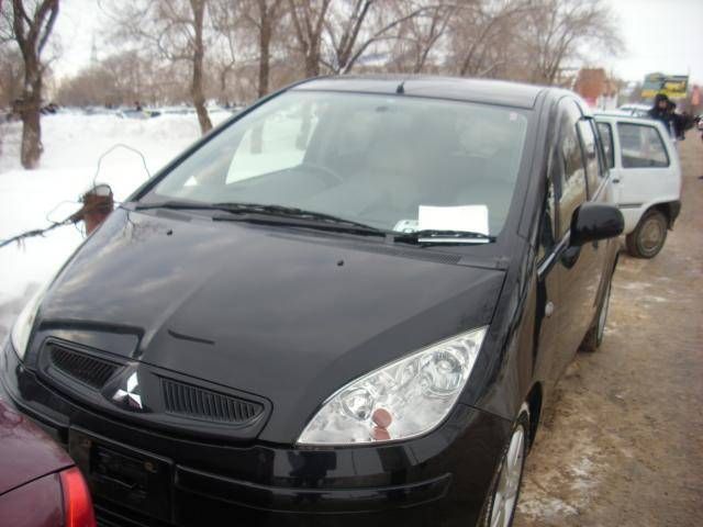 2003 Mitsubishi Colt