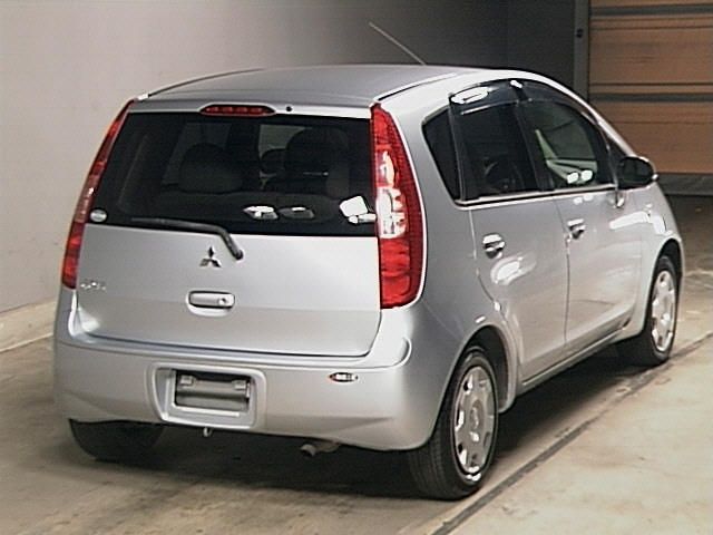 2003 Mitsubishi Colt