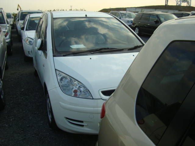 2003 Mitsubishi Colt