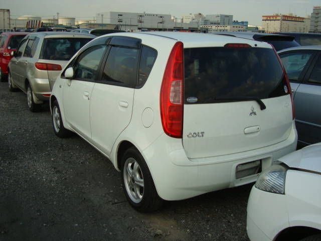 2003 Mitsubishi Colt