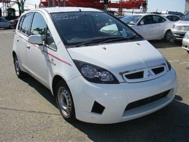 2003 Mitsubishi Colt
