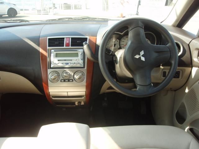 2003 Mitsubishi Colt