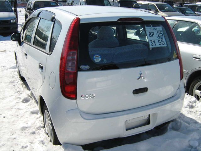 2003 Mitsubishi Colt