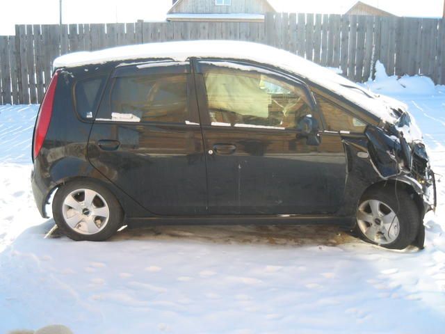 2003 Mitsubishi Colt