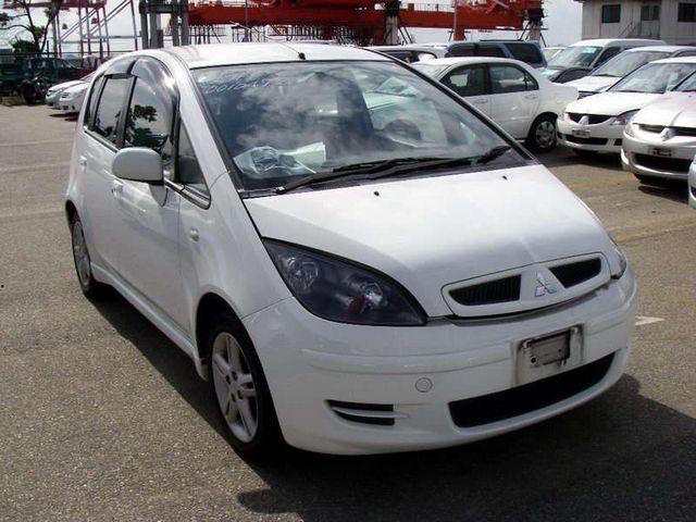 2003 Mitsubishi Colt