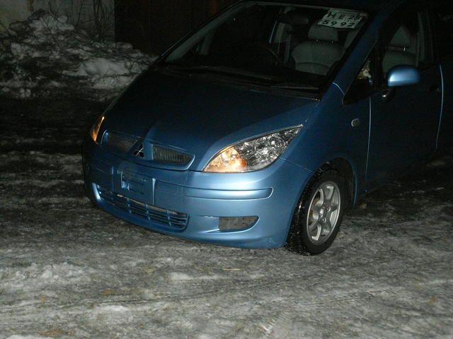 2003 Mitsubishi Colt