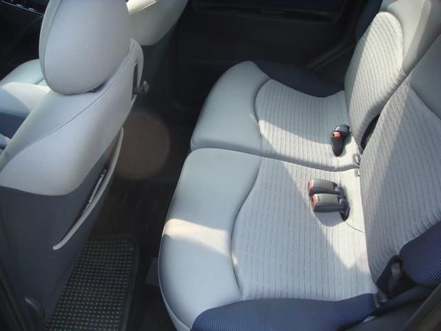 2003 Mitsubishi Colt