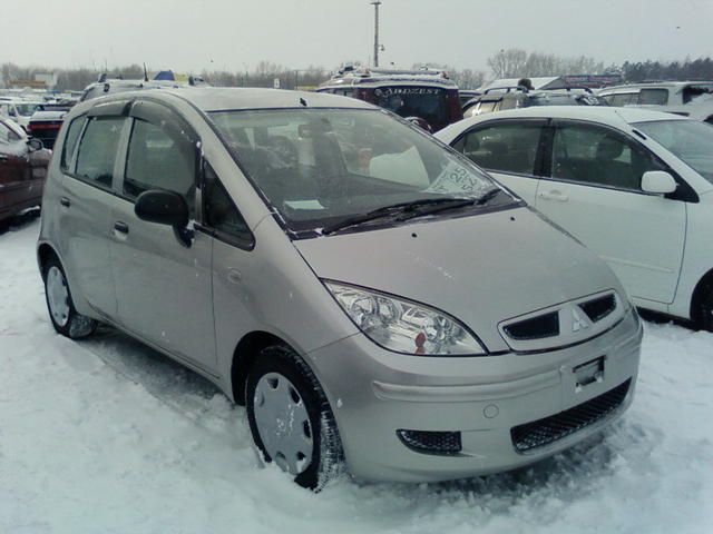 2003 Mitsubishi Colt