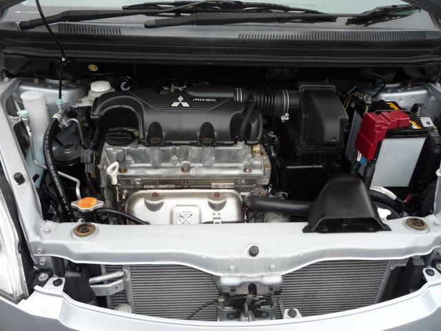 2003 Mitsubishi Colt