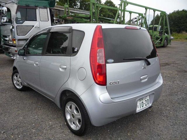 2003 Mitsubishi Colt