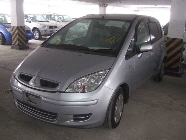 2003 Mitsubishi Colt