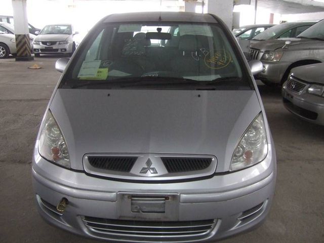 2003 Mitsubishi Colt