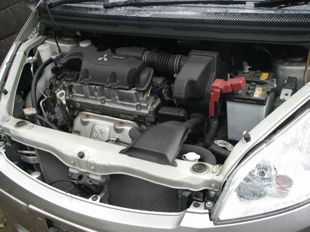 2003 Mitsubishi Colt