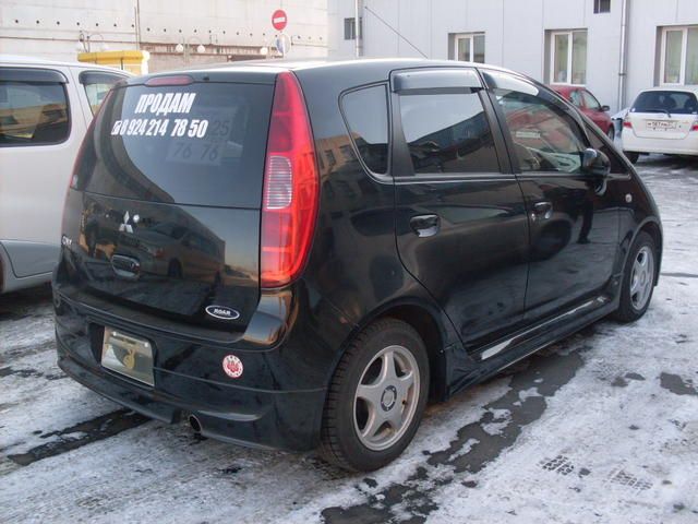 2003 Mitsubishi Colt