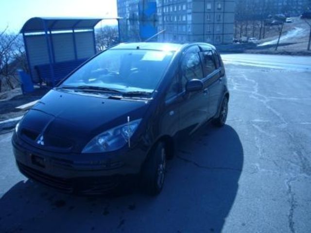 2003 Mitsubishi Colt