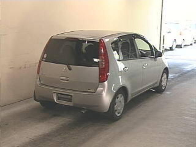 2003 Mitsubishi Colt