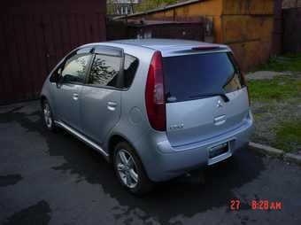 2003 Mitsubishi Colt Images
