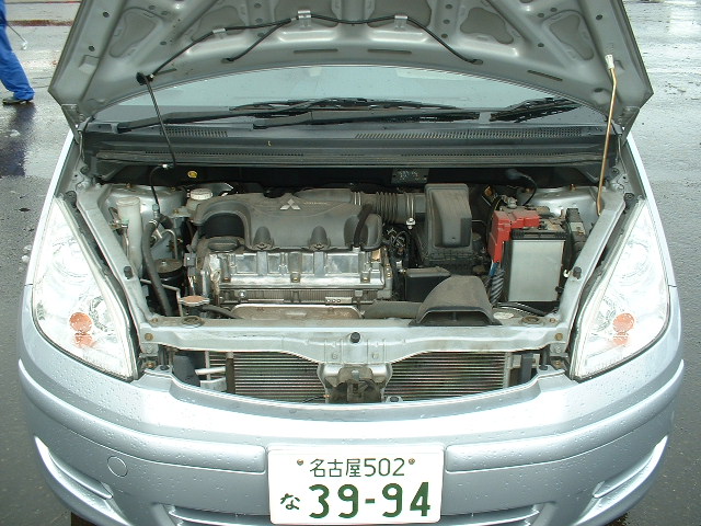 2003 Mitsubishi Colt Photos