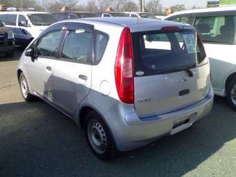 2003 Mitsubishi Colt Pictures