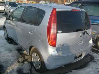 2003 Mitsubishi Colt Photos