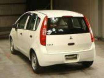 2003 Mitsubishi Colt Pictures