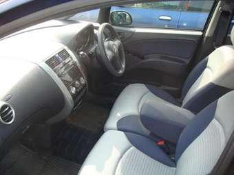 2003 Mitsubishi Colt Photos