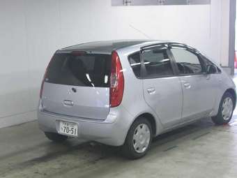 2003 Mitsubishi Colt Pictures