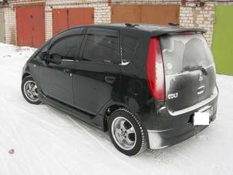 2003 Mitsubishi Colt Pictures