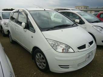 2003 Mitsubishi Colt Pictures