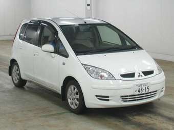 2003 Mitsubishi Colt Images