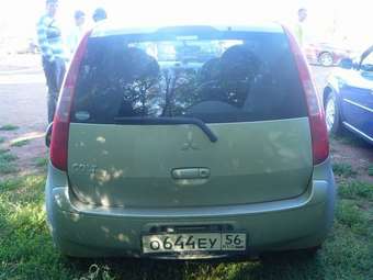 2003 Mitsubishi Colt Pictures