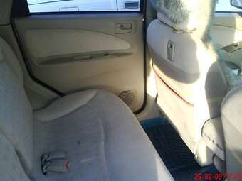 2003 Mitsubishi Colt Pictures
