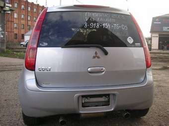 2003 Mitsubishi Colt Pictures