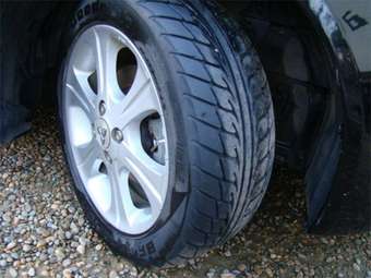 2003 Mitsubishi Colt Pictures