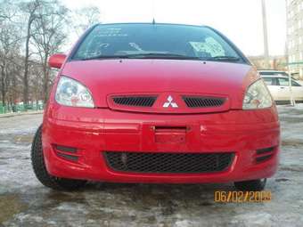 2003 Mitsubishi Colt Photos