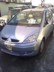 2003 Mitsubishi Colt Photos