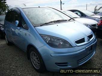 2003 Mitsubishi Colt Photos
