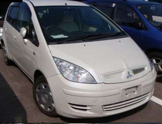 2003 Mitsubishi Colt Photos